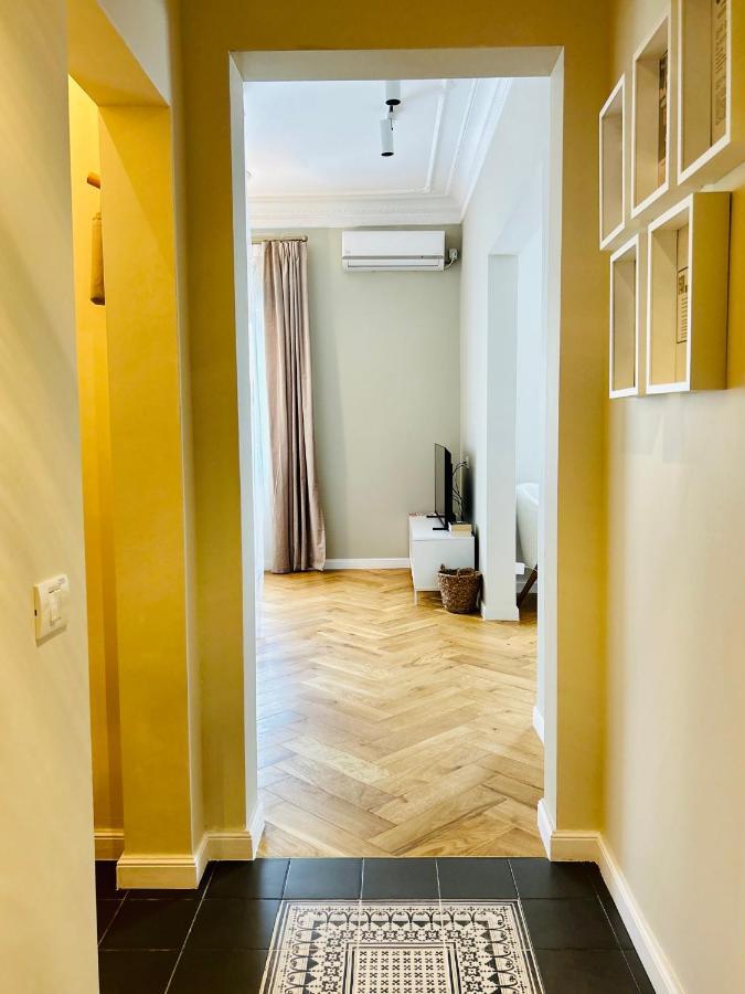 Ultracentral Lux Boutique 1Br Ap Near Subway Bukarest Eksteriør billede