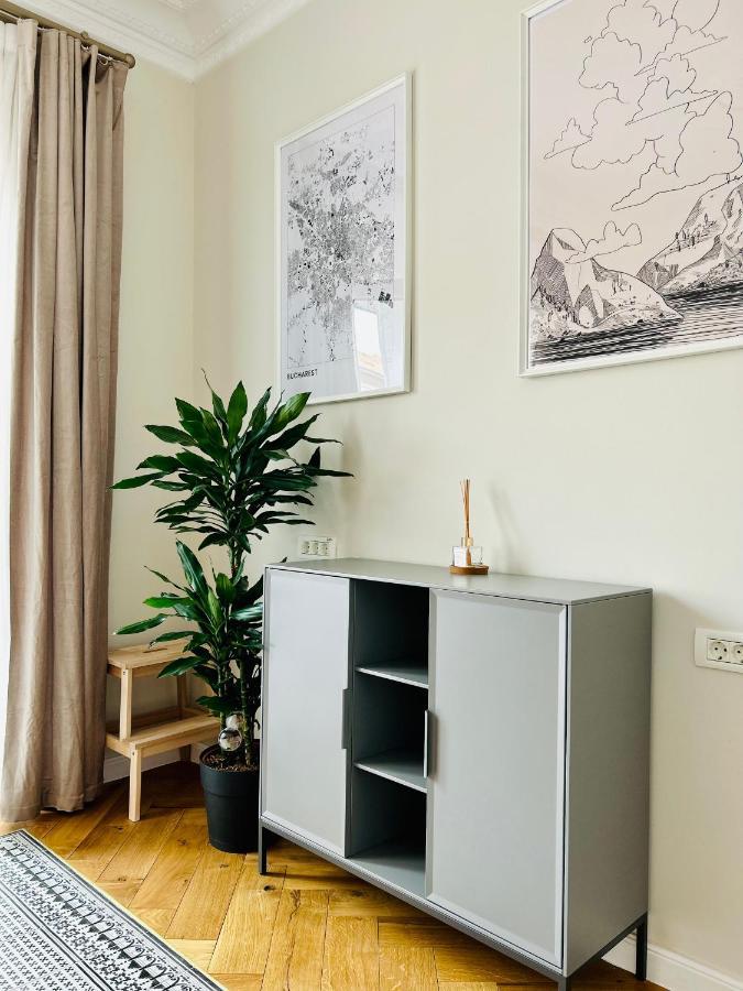 Ultracentral Lux Boutique 1Br Ap Near Subway Bukarest Eksteriør billede