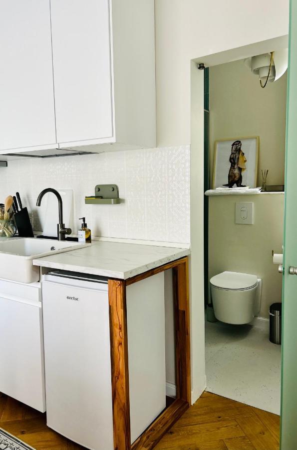 Ultracentral Lux Boutique 1Br Ap Near Subway Bukarest Eksteriør billede